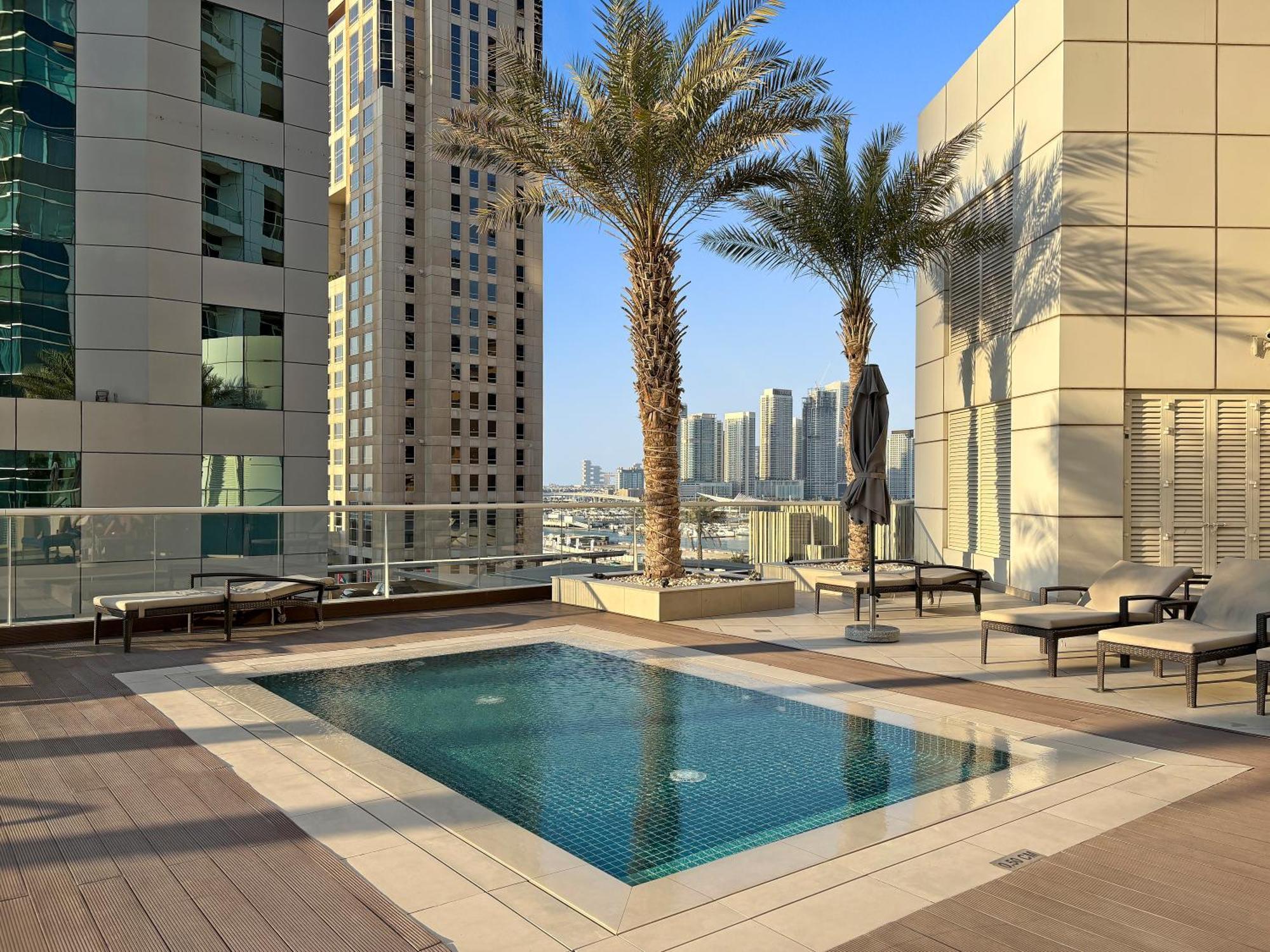 Spacious 1Br Botanica Towers, Dubai Marina Apartment ภายนอก รูปภาพ