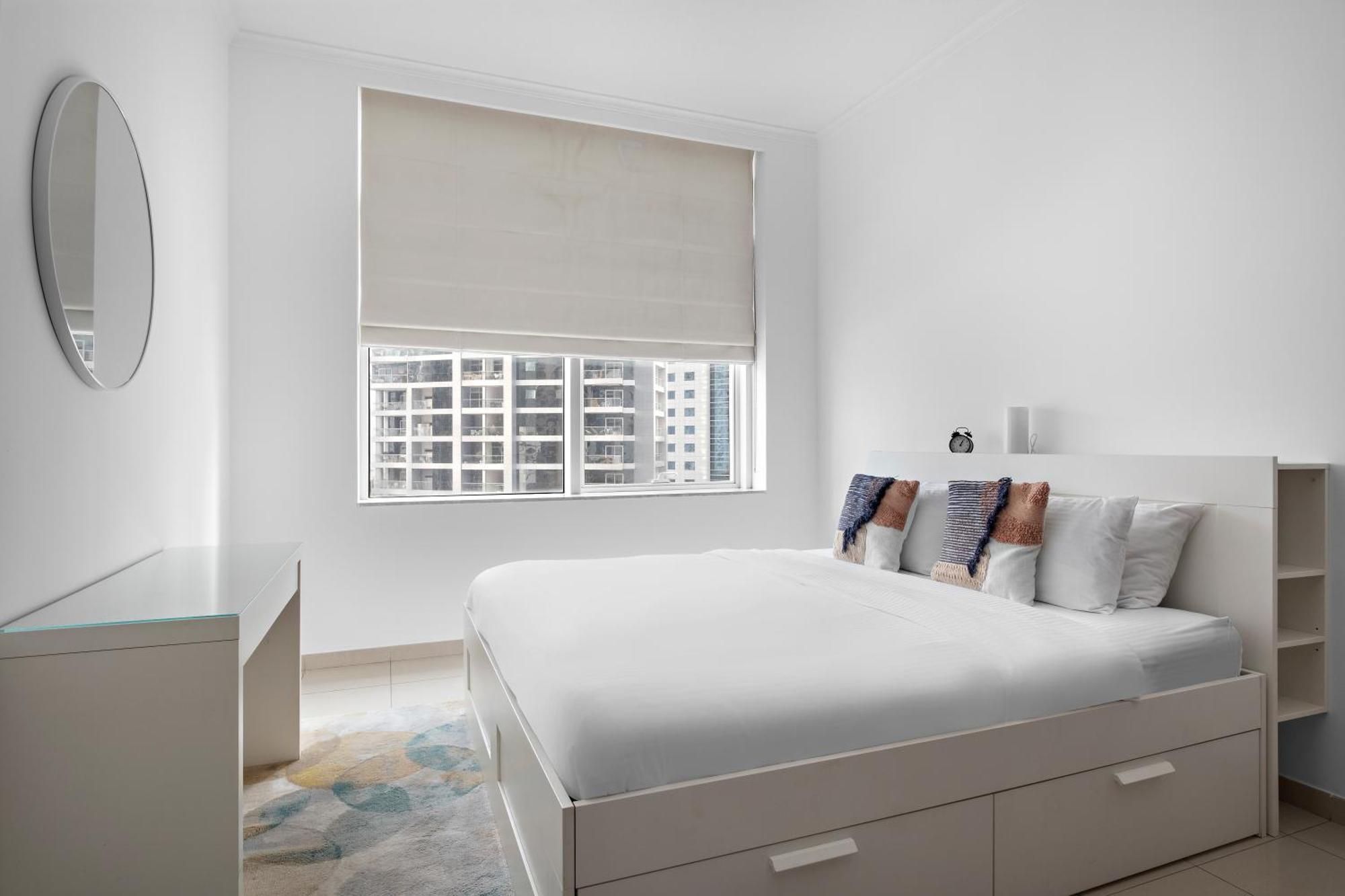 Spacious 1Br Botanica Towers, Dubai Marina Apartment ภายนอก รูปภาพ